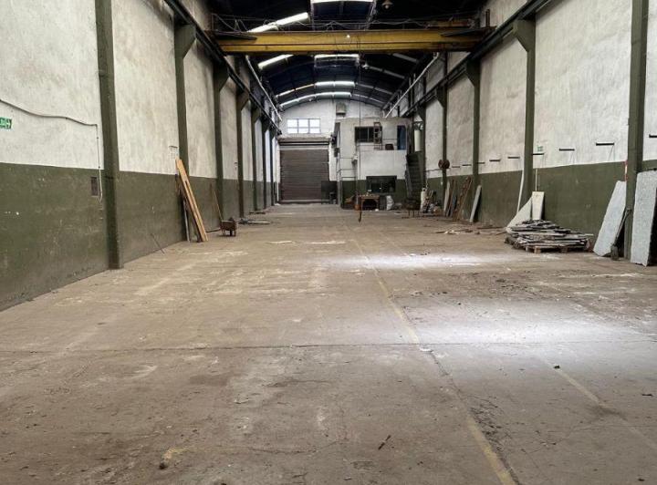 Bodega-Galpón · 700m²