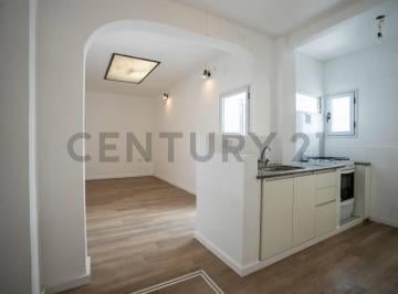 PH · 50m² · PH de 2 Dorm. en Venta en La Plata - Restaurado