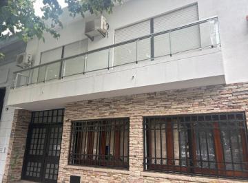Casa de 3 ambientes, La Plata · Casa 2 Dorm. en Alquiler