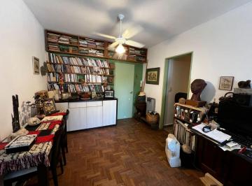 Departamento de 3 ambientes, Quilmes · Departamento de 3 Ambientes Sobre 9 de Julio. Bernal Centro