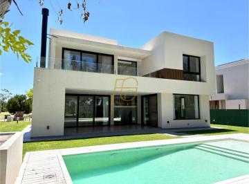 Casa · 274m² · 5 Ambientes · 4 Cocheras · Venta Casa 5 Ambientes Saint Thomas Oeste