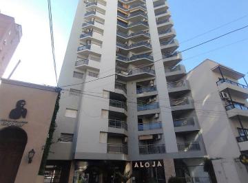 Departamento de 1 ambiente, Ciudad de Santa Fe · Departamento en Planta Baja de 2 Dorm. y Cochera Sobre Calle San Martín!