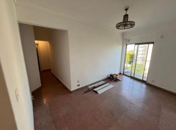 Departamento de 3 ambientes, Villa Luro · Departamento de 3 Ambientes Al Frente con Balcon