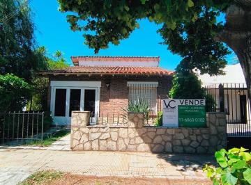 Casa · 3 Ambientes · 1 Cochera · Casa - Jose Marmol