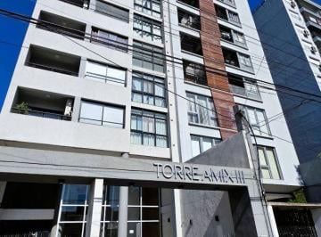 Departamento de 2 ambientes, Lomas de Zamora · Departamento 2 Ambientes con Cochera Frente Estacion Banfield