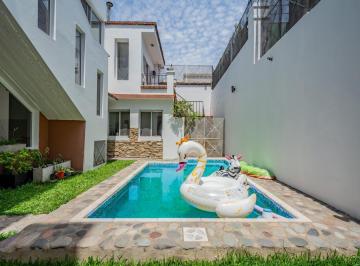 Casa · 220m² · 3 Ambientes · 1 Cochera · Venta Casa 4 Amb Guifra 1400, Avellaneda
