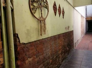 Casa · 110m² · 8 Ambientes · Venta - Casa de Pasillo 3 Dorm. - Fisherton