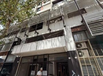Oficina comercial · 40m² · 2 Ambientes · Alquiler Oficina con 2 Consultorios a m Av Maipu y Prox Caba