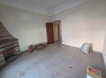 PH de 2 ambientes, Floresta · Chivilcoy 1000 - Ph 2 Ambientes con Patio Entrada Independiente y Local 73 m²