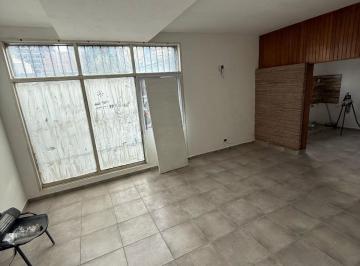 Casa · 310m² · 3 Dormitorios · 2 Cocheras · Venta Casa Remodelada a Nueva 3 Dorm Centro Carlos Paz