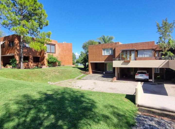 Departamento · 91m² · 4 Ambientes · 1 Cochera