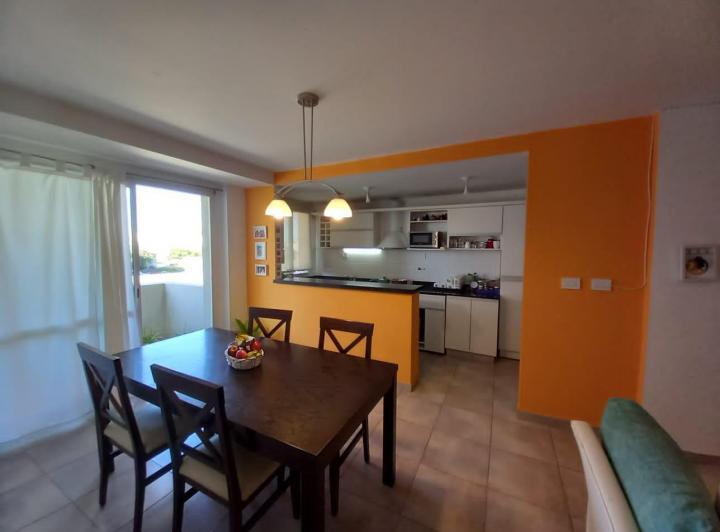 Departamento · 102m² · 5 Ambientes · 1 Cochera