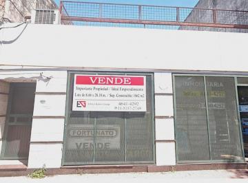 Terreno , Liniers · ¡Oportunidad! 2 Locales + Casa 5 Amb. a m. Club Vélez - C/ Prefactibilidad. Consultar Precio.
