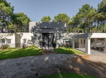 Casa · 449m² · 5 Ambientes · 3 Cocheras · Casa en Venta La Herradura Pinamar