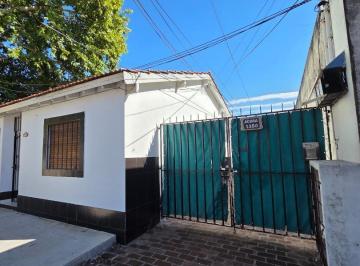 PH · 80m² · 3 Ambientes · 2 Cocheras · Buen Depto T/casa 3 Amb con Garage y Patio en Banfield!
