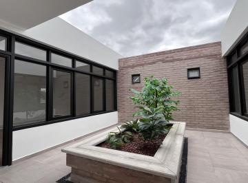 Oficina comercial · 55m² · 2 Ambientes · Oficina en Alquiler Sobre Av Mahatma Gandhi