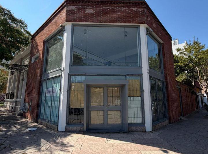 Local comercial · 149m²