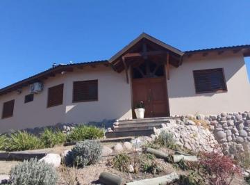 Casa de 7 ambientes, Villa Giardino · ¡Nuevo Precio! Casa de Categoría en Villa Giardino, Córdoba