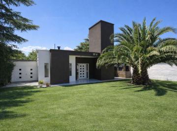 Casa de 4 ambientes, Huerta Grande · Casa en Venta – Bº Huerta Parque – Huerta Grande - A404