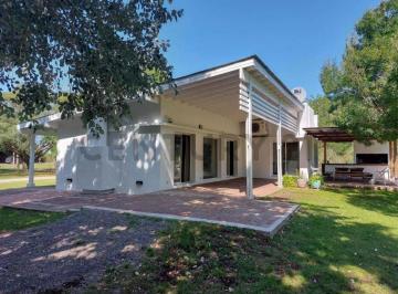 Casa · 170m² · 5 Ambientes · Casas en Venta La Plata