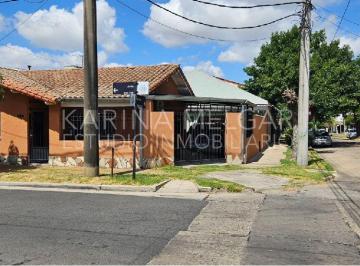 Casa de 4 ambientes, San Isidro · Casa 2 Dorm. con Dep y Cochera en Boulogne