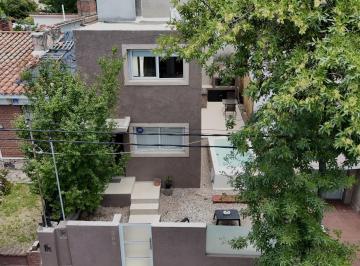 Casa · 378m² · 8 Ambientes · 1 Cochera · Venta Casa Mas Departamento en Villa Carlos Paz (Centro)