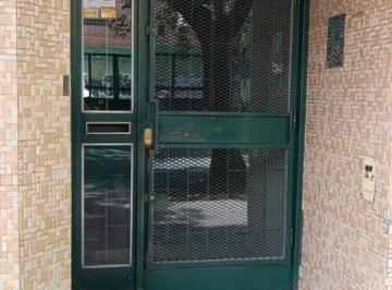 Departamento · 55m² · 3 Ambientes · Callao/rioja: Departamento con Patio en Barrio Lourdes