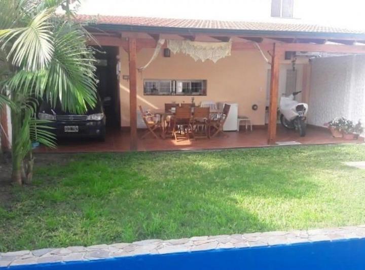 Casa · 290m² · 5 Ambientes · 3 Cocheras