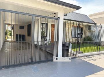 INB-INB-3805_2 · Casa 2 Dorm.. | Calle