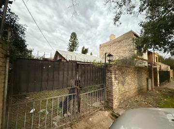 Casa · 355m² · 3 Ambientes · 1 Cochera · Casa en Bella Vista a Refaccionar de 355 m²
