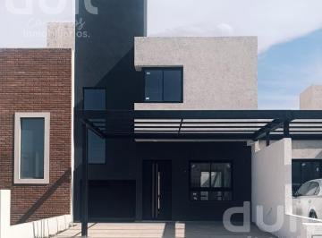 Casa · 115m² · 6 Ambientes · 1 Cochera · Casa en Docta Boulevard