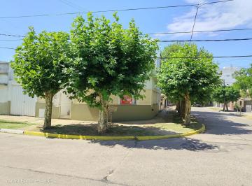 Casa · 102m² · 3 Ambientes · 1 Cochera · Pringles Al 1100