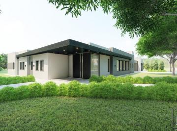 Casa · 212m² · 5 Ambientes · 4 Cocheras · Casa de 5 Ambientes a Estrenar en Venta en Everlinks Golf