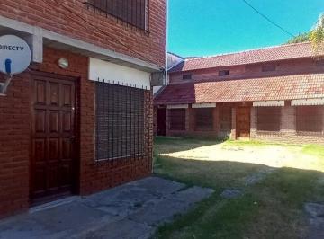 PH de 3 ambientes, Santa Teresita · Duplex Sobre Av 32 Santa Teresita