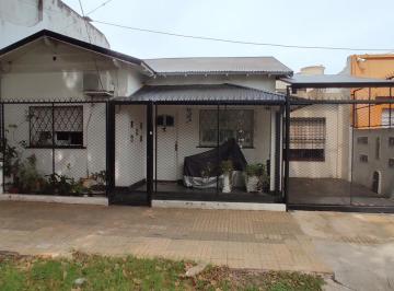 Casa · 90m² · 4 Ambientes · Casa en San Andres Sobre Terreno Propio