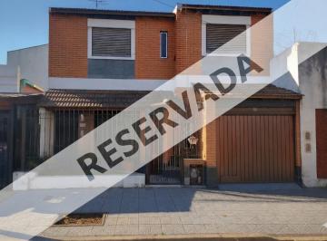 Casa · 200m² · 5 Ambientes · 1 Cochera · Casa 5 Ambientes en Dos Plantas - San Andres