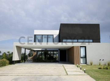 Casa · 397m² · 6 Ambientes · 1 Cochera · Casa en Venta en Puerto Nizuc - 4 Dorm. + Escritorio - Quincho - Piscina