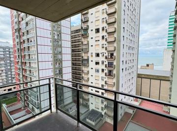 Departamento · 44m² · 2 Ambientes · Departamento 2 Ambientes con Balcon y Vista Parcial Al Mar