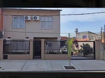 Casa de 4 ambientes, Ituzaingó · Casa en Venta, Dos Plantas, Cochera y Quincho, Ituzaingó Sur.