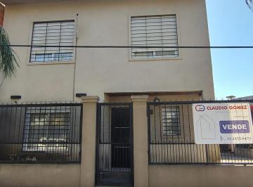 Casa de 4 ambientes Venta USD 90.000 · Casa en Venta, Dos Plantas, Cochera y Quincho, Ituzaingó Sur.