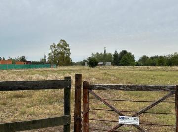 Terreno · 10005m² · Lote en Venta en Exclusivo Barrio de Chacras Estancia Las Lilas