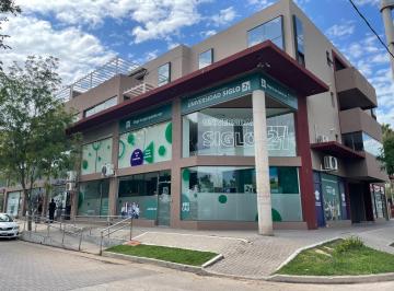 Local comercial · 107m² · 4 Cocheras · Local Comercial | Complejo Condo 1 | Barrio Arguello