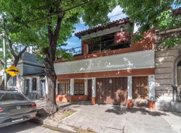 Casa · 155m² · 5 Ambientes · 1 Cochera · Venta Casa 4 Dorm. Caballito