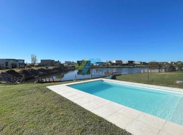 Casa · 191m² · 4 Ambientes · 2 Cocheras · Casa en Venta en San Sebastian - Area 11, San Sebastian, Escobar