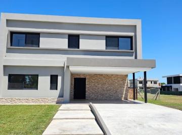 Casa · 241m² · 6 Ambientes · 2 Cocheras · Casa en Venta en Canning! 4 Dorm.! Pileta! Barrio Privado Canning Chico, Esteban Echeverría