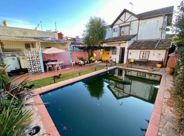 Casa · 140m² · 4 Ambientes · 2 Cocheras · Chalet 4 Amb. con Pileta y Cochera - San Andres