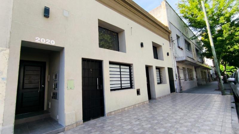 Ph 2 amb, 39m² cubiertos con balcón y terraza — San José