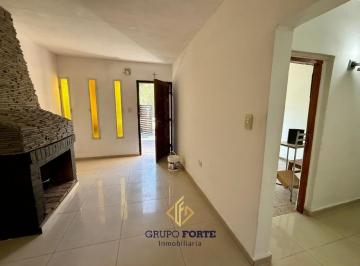 Casa · 111m² · 4 Ambientes · 1 Cochera · Casa en Venta, Apta Credito en Villa Carlos Paz