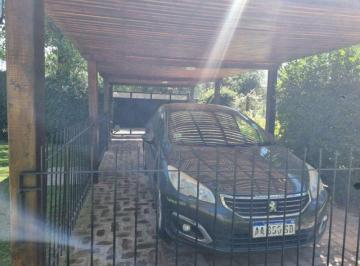 Casa · 237m² · 3 Dormitorios · 1 Cochera · Los Talas 2500