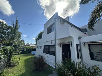 Casa · 4 Ambientes · Casa en Venta